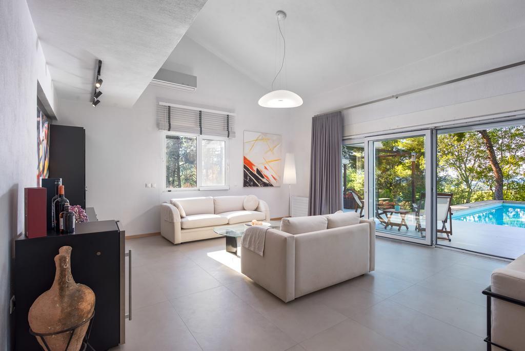 The White Villa At Sani Sani  Exteriér fotografie
