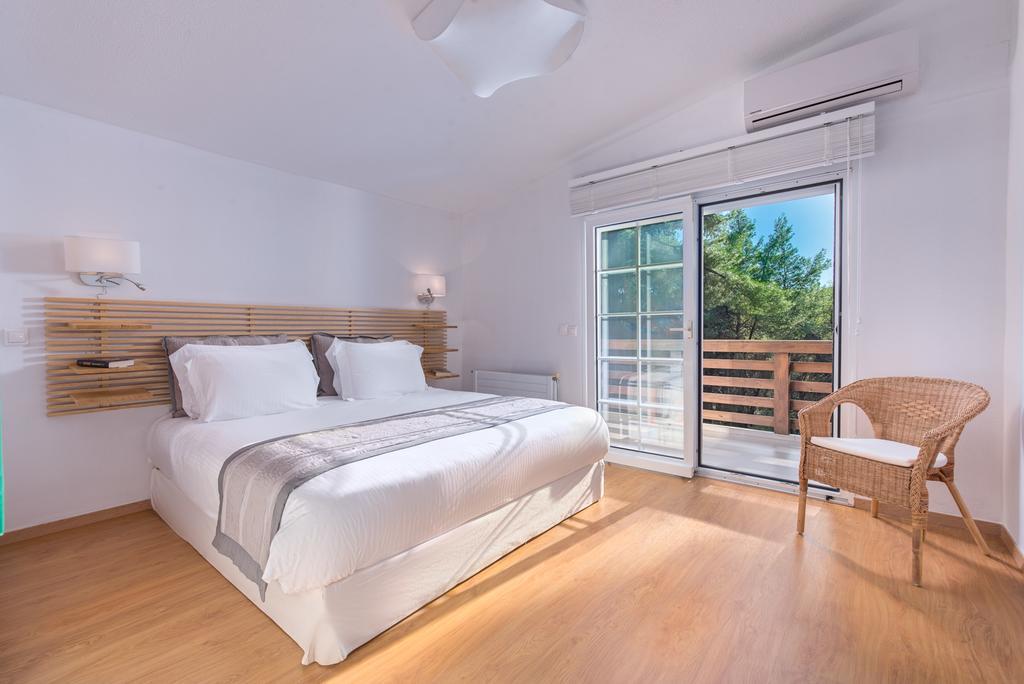 The White Villa At Sani Sani  Exteriér fotografie