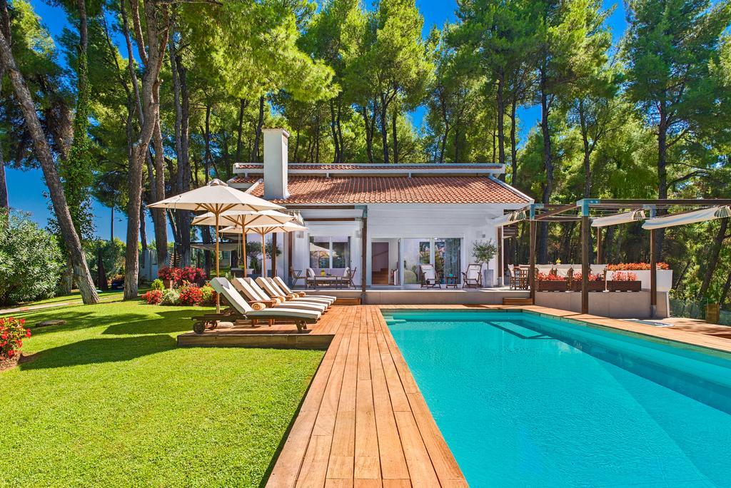 The White Villa At Sani Sani  Exteriér fotografie