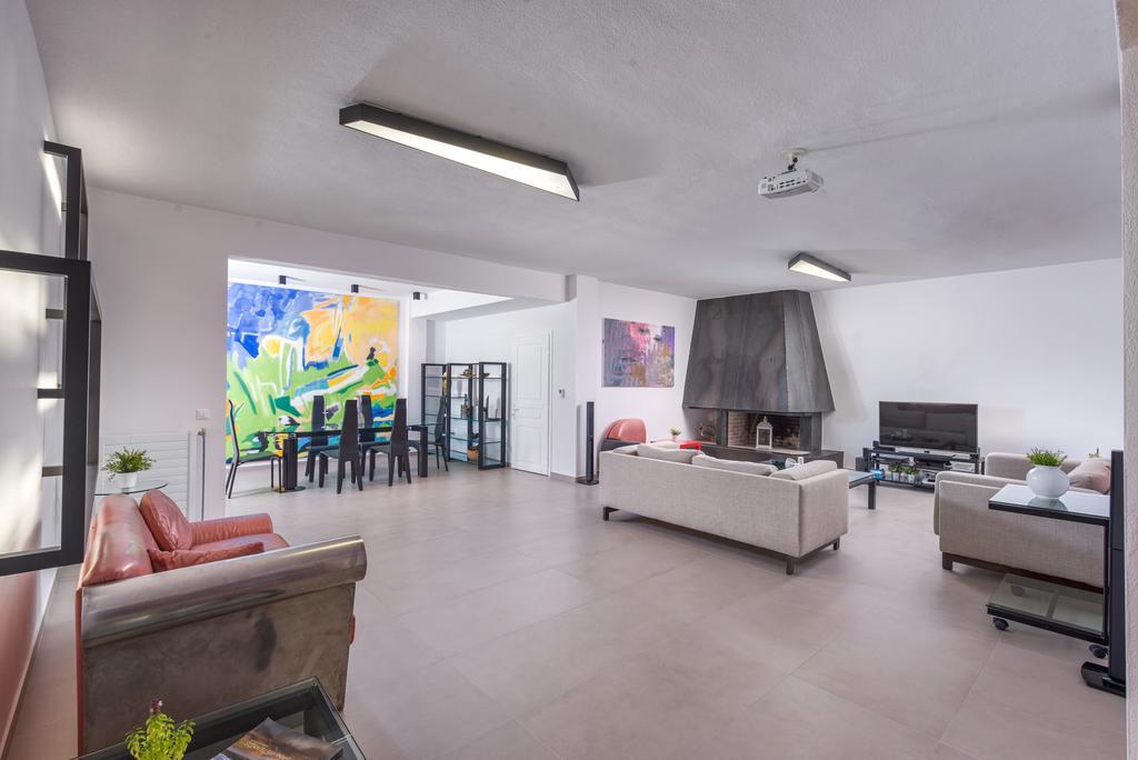 The White Villa At Sani Sani  Exteriér fotografie